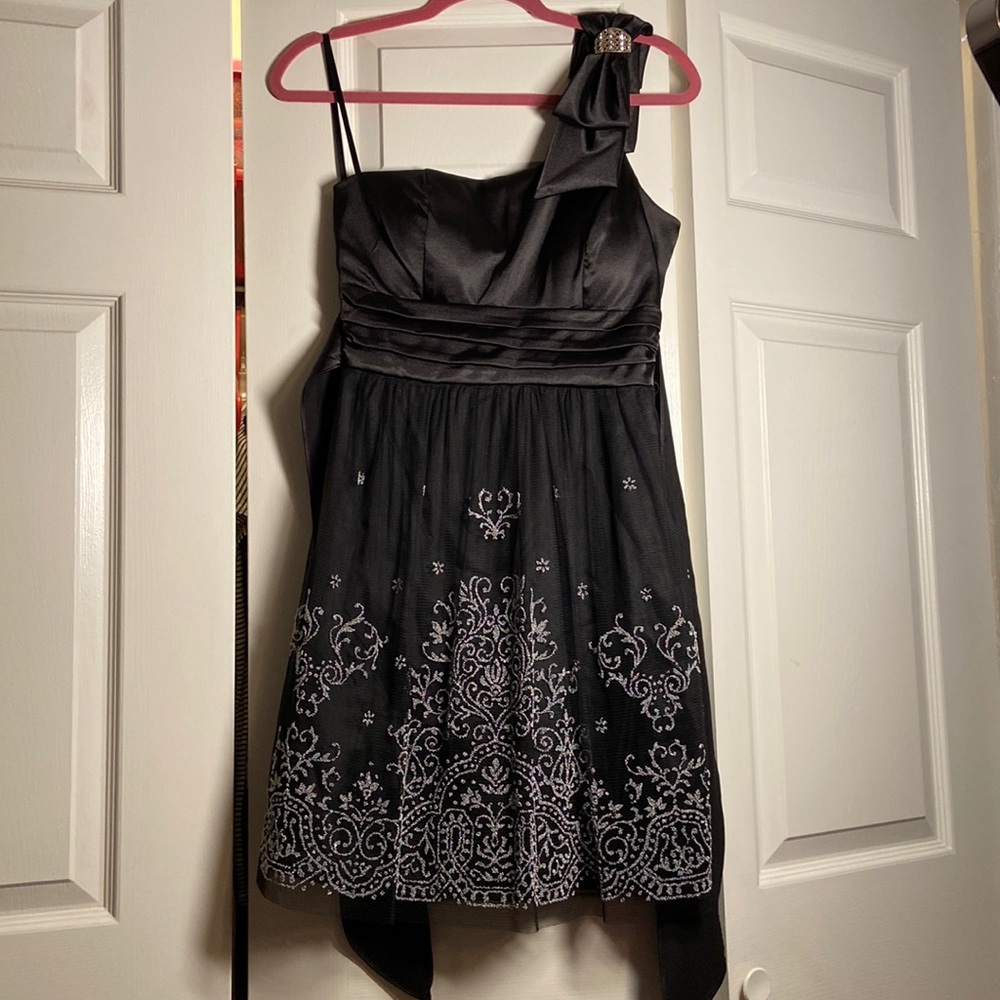 Black one shoulder dress